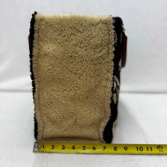 Louis Vuitton Monogram Teddy On The Go GM Tote Bag Dark Brown/Cream Shearling - Picture 10 of 16